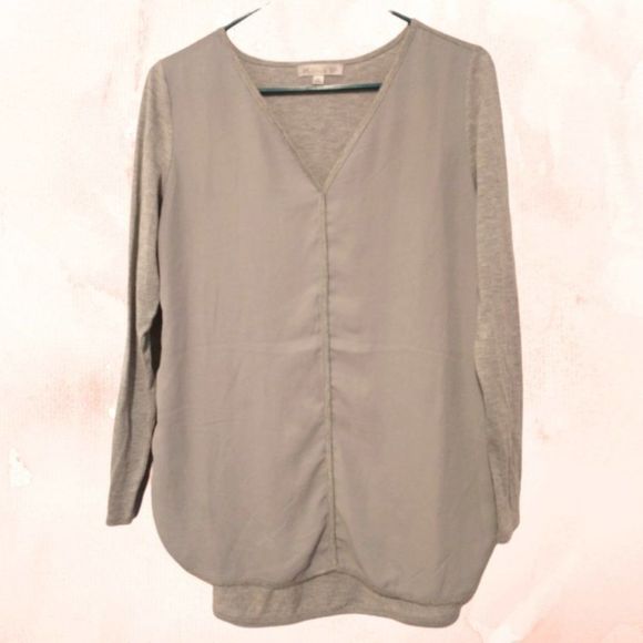 DE Collection Long Sleeve Grey Blouse - Picture 1 of 1